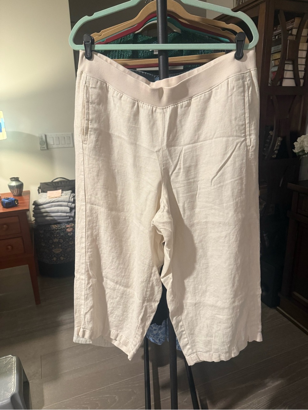 J. Jill Cream Linen Top with Ribbed Collar